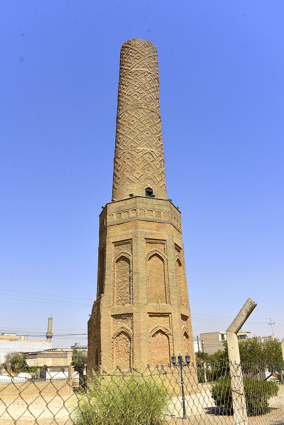 منارة المظفرية في المتنزه
